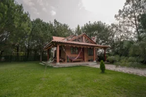 Cabaña Pegaso, Paseo del Llano: jardín