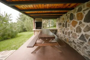 Cabaña Sagitario, Paseo del Llano: área de asador